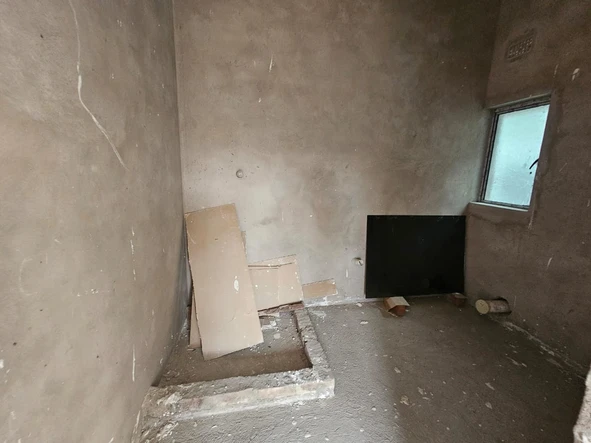 4 Bedroom Garden Flat