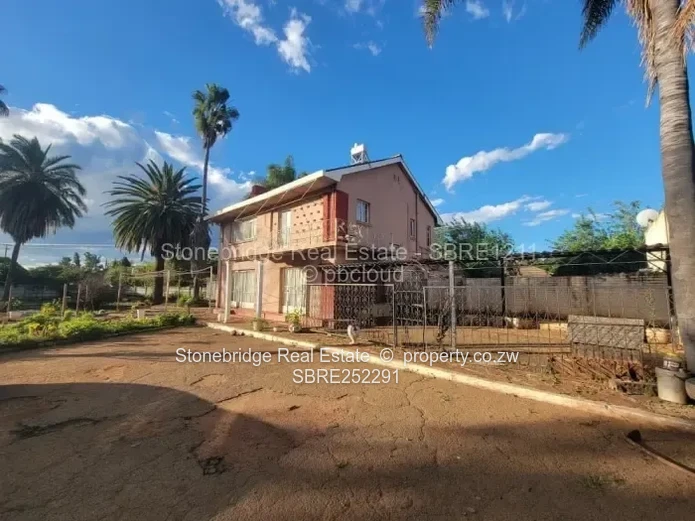 4 Bedrooms Double Story in Malindela For Sale