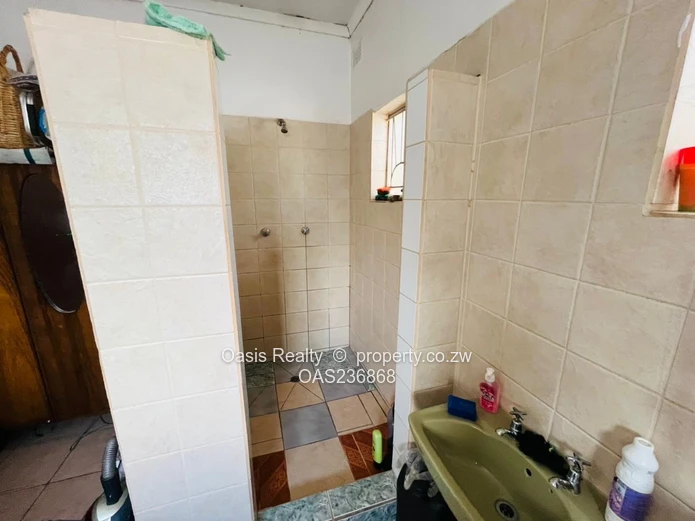 Spacious 4-Bedroom House to Rent  (Sole Mandate)