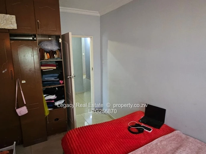 Renovated 4-Bed Waterfalls Home — Borehole , geyser & Modern Lounge