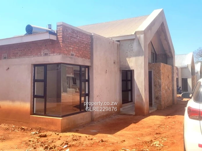 Luxury Semi-Detached Bed Homes For Sale in Borrowdale's Pomona | 