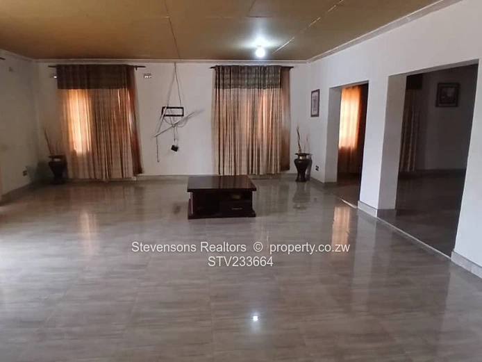 Galloway Park 6 Bedroom House, Norton