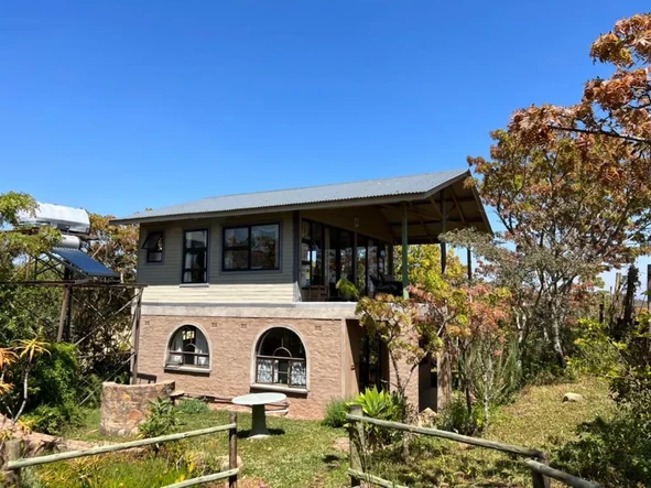 Lodge for sale in The Chimanimani Mountains 