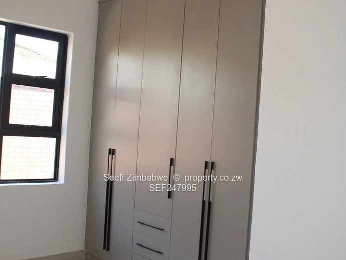 Four newly built units in Bluff hill.