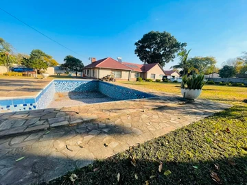 5 Bedroom House