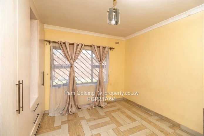 Modern Cluster for Sale in Meyrick Park!