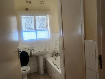 2 Bedroom Garden Flat