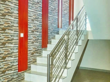 4 Bedroom Flat & Apartment