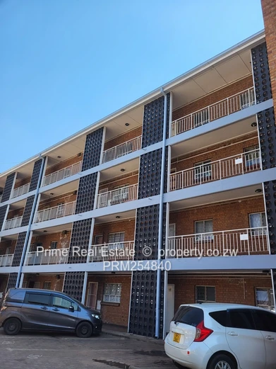 1-Bed Garden Flat in Avenues, Harare CBD — Borehole