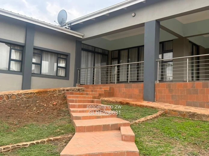 Modern 6-Bed Borrowdale Home with Borehole & Solar