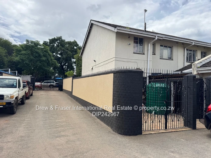 3 beds Duplex Flat for sale at Cannibar Court $230k