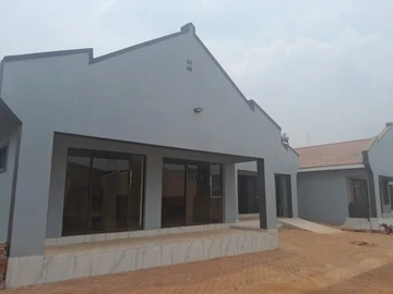 2 Bedroom Garden Flat