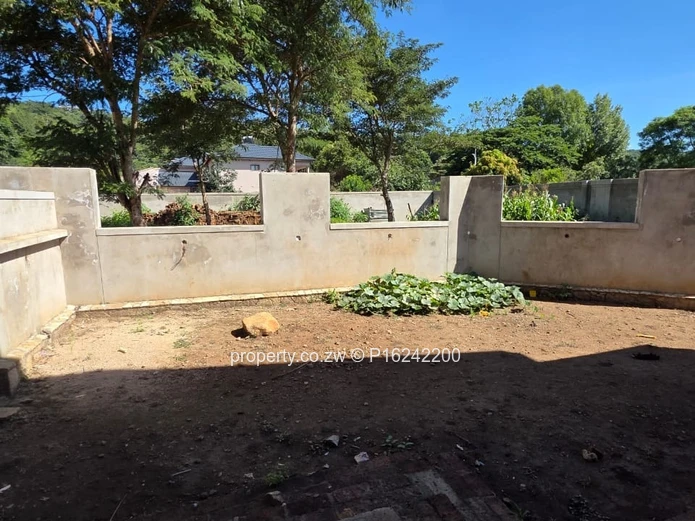 4 Beds, Double Storey Apartment (Sole Mandate)