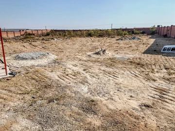 Commercial & Industrial Land
