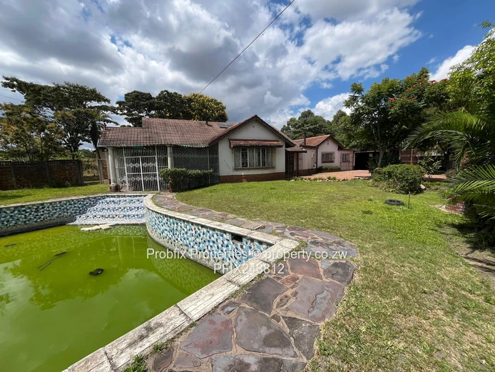  Spacious Family Home with Guest Wing & Cottage | Hatfield North