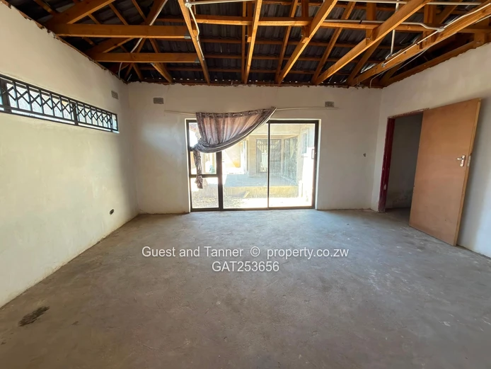 Spacious 4-Bedroom Family Home in Rockview — Finish to Your Taste