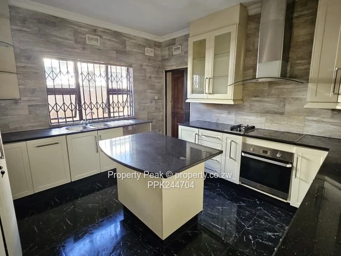 Madokero Beautiful Home For Rental — Modern Kitchen & Borehole