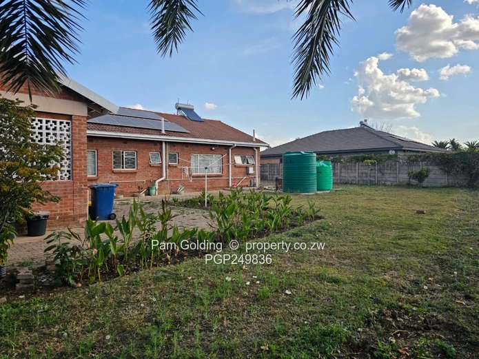 Immaculate 4 Bedroomed Family Residence