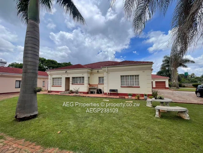 Elegant 3-Bedroom All-En-Suite Garden Residence (Sole Mandate)