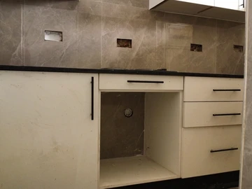 2 Bedroom Flat & Apartment