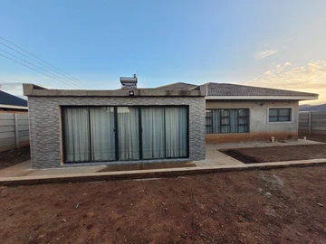 Four Bed House For Sale, Haydon Park, Harare