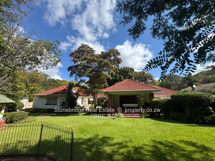 Beautiful 4 bedroomed House in Hillside for sale