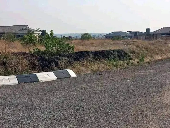 Land Sale in Springvale, Ruwa: 245m² with Utilities & Tarred Roads
