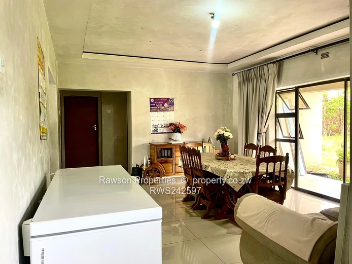 Borrowdale Pomona  (Sole Mandate)