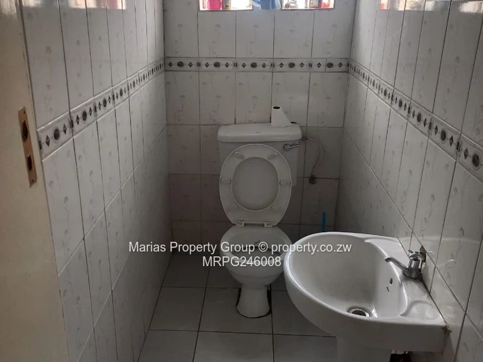 Fully Furnished 3-Bed Townhouse with Borehole, St Marys
