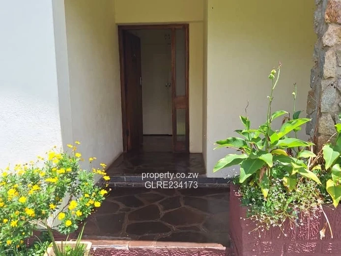 For Sale : A 3-Bedroom Sunridge Home That Has It All.