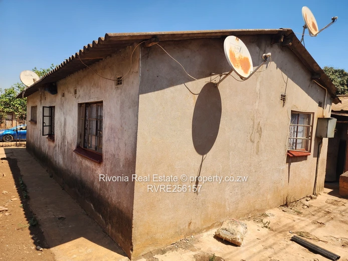4-Bed Glen View 3 Home — Verandah, Good ZESA & Water