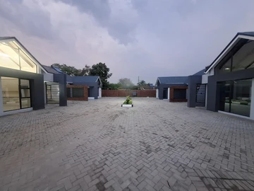 3 Bedroom Garden Flat