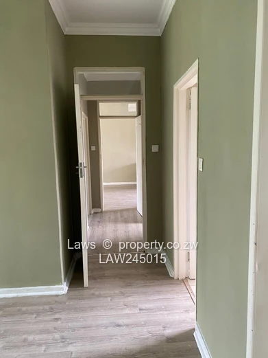 Newlands Flat to Let