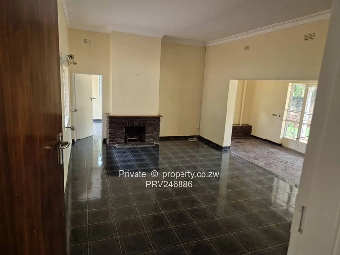 Greendale North - 4-bed Family Home