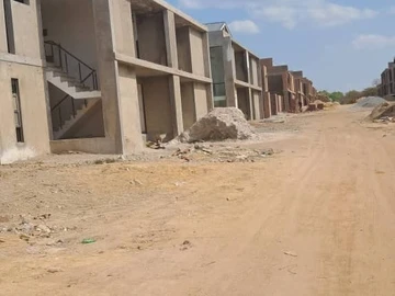 3 Bedroom Flat & Apartment