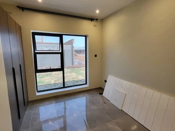 4 Bedroom Garden Flat