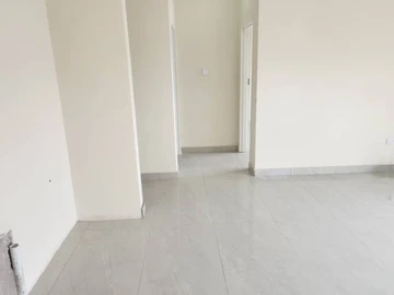 2 Bedroom Flat & Apartment