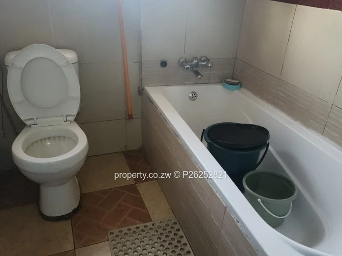 A Two bedroomed apartment to rent in Madokero,Harare