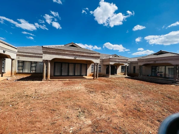 6 Bedroom Townhouse Complex