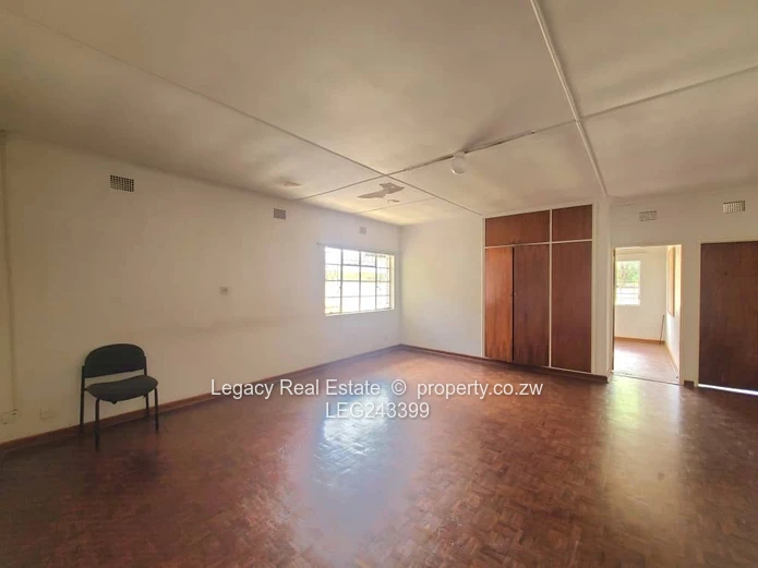 Secure And Spacious Commercial Property To Let In Eastlea