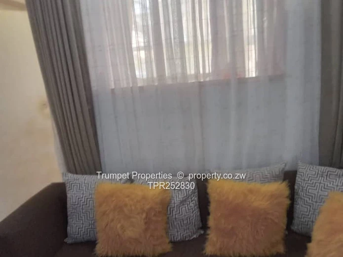 2-Bed Avenues Flat, title deeds (Sole Mandate)