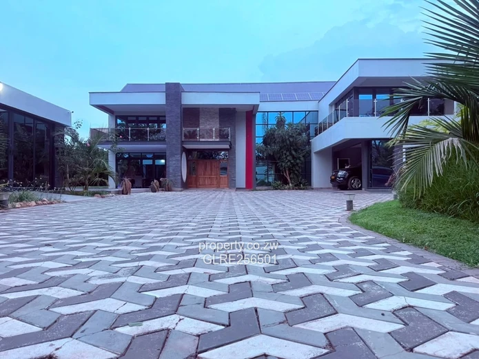 Modern 6-Bed, 5-Bath Mount Pleasant Heights Home - Pool & Borehole
