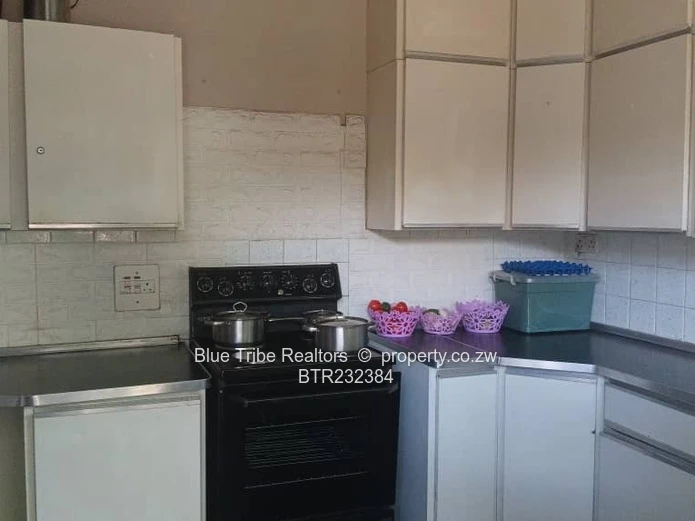 House for sale in Sunridge