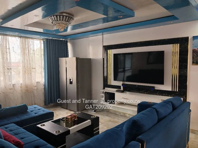3-Bedroom Flat for Sale in Avenues, Harare CBD – Prime Location!