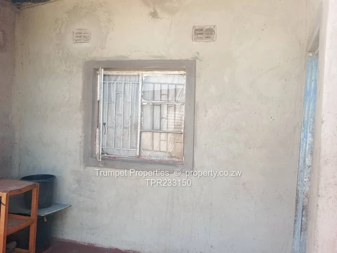 House for sale in St Marys Chitungwiza (Sole Mandate)
