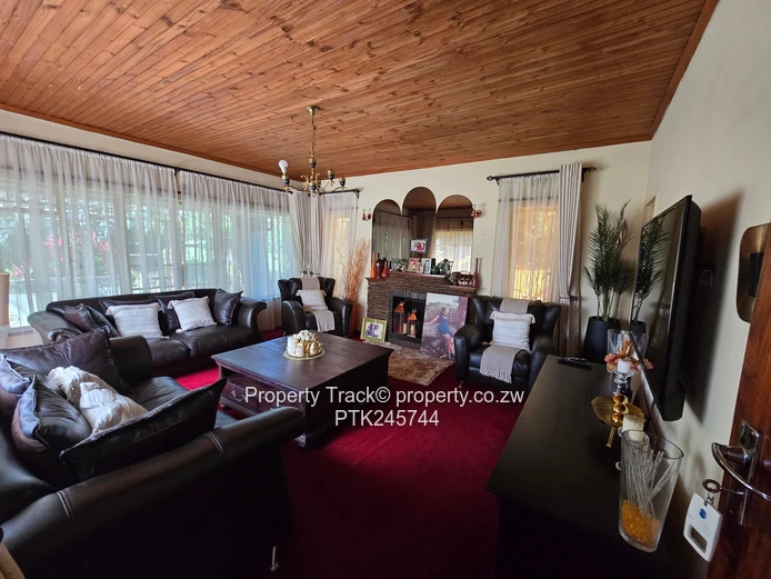 Idyllic Family Home in serene neighbourhood 