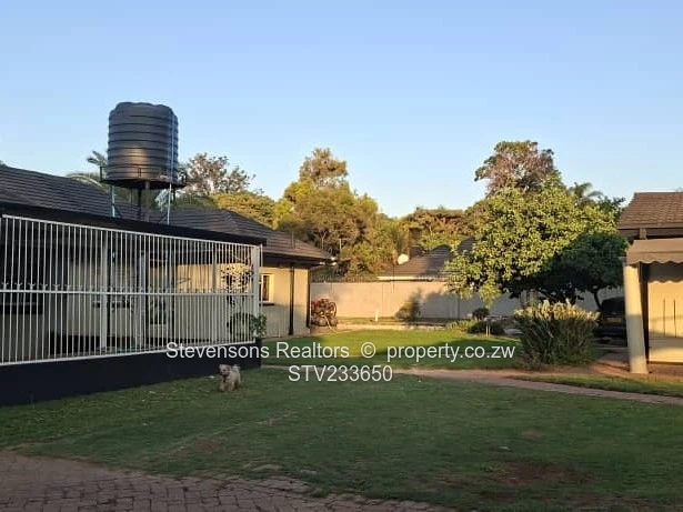 Emerald Hill 4BR Family Home — Solar, Borehole, Large Garden