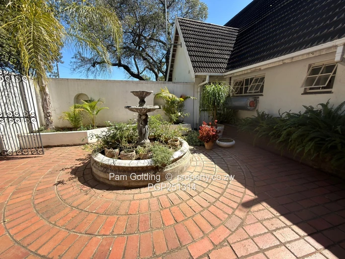 Spacious 4-Bed Hillcrest Home on 3,946 m² — Pool & Borehole