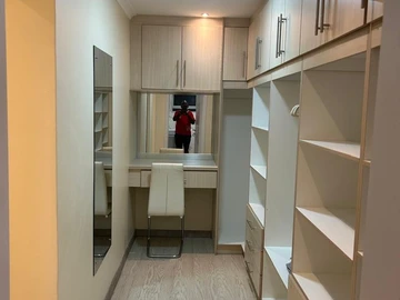 4 Bedroom Garden Flat