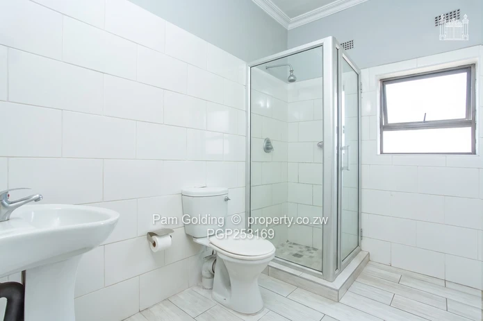 Modern 3-Bedroom Cluster Home!